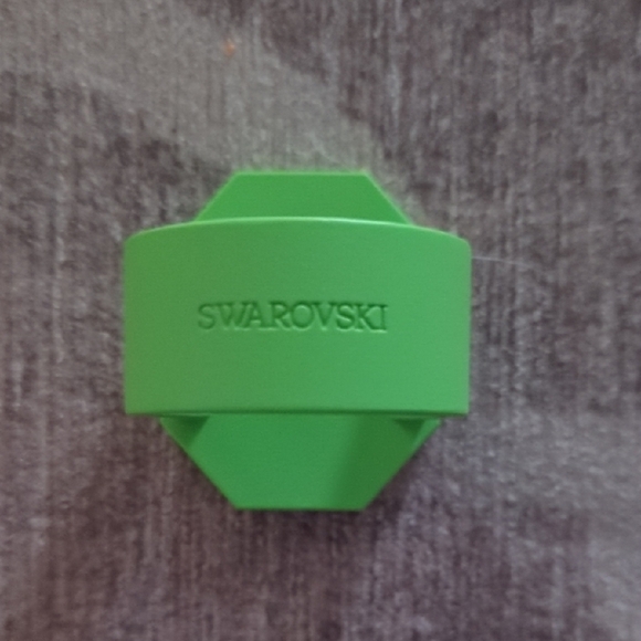 Swarovski Vibrant Green Display Box - Picture 7 of 7